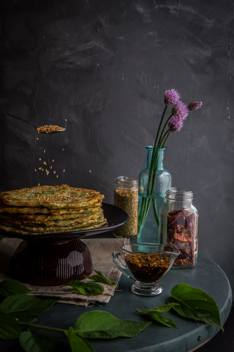 Korean leeks pancakes (Buchu buchingae)