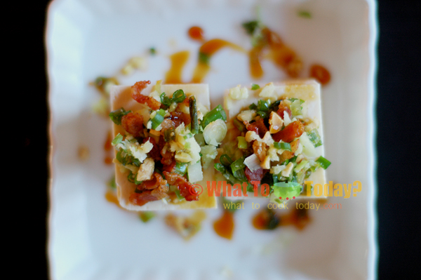 TOFU WITH CRUNCHY TOPPINGS TOFU WITH CRUNCHY TOPPINGS