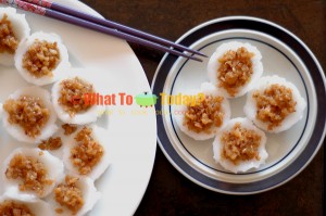 SAVORY STEAMED RICE CAKE / CHWEE KUEH
