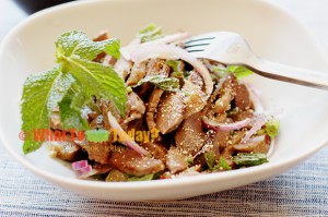 GRILLED BEEF SALAD FROM ISAN/ NAAM TOK NUEA