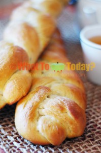 CARDAMOM COFFEE BRAID / PULLA