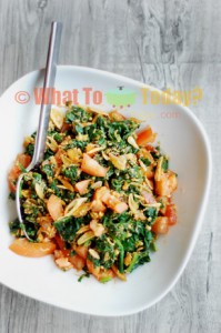 TOMATO AND SPINACH SALAD