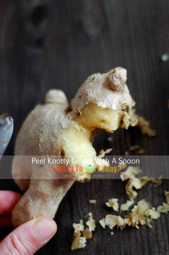 PEEL GINGER WITH A SPOON PEEL GINGER WITH A SPOON