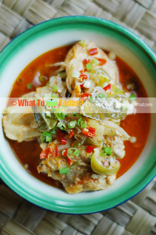 CHICKEN WITH GREEN TOMATOES 