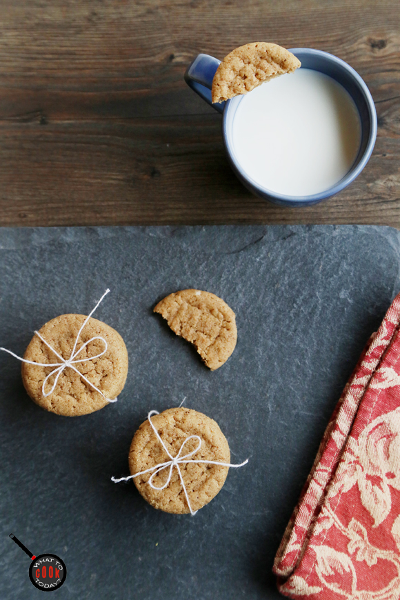 ALMOND BUTTER COOKIES