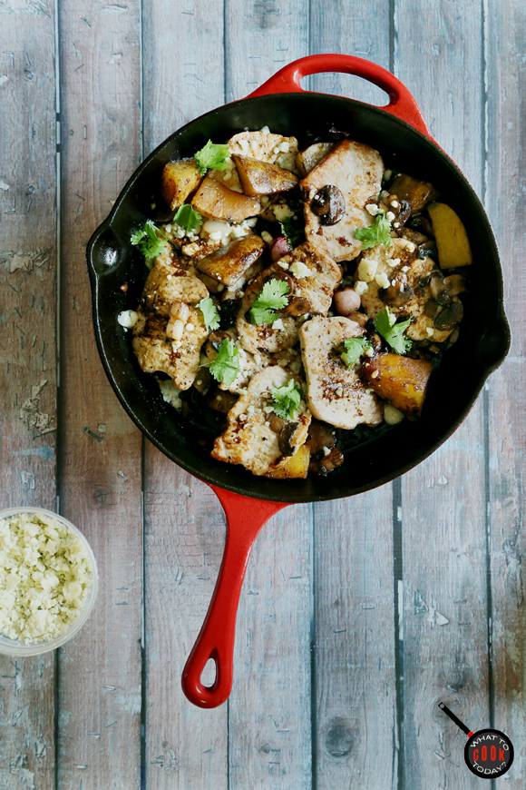 PORK CHOPS WITH BALSAMIC VINEGAR AND GORGONZOLA CHEESE