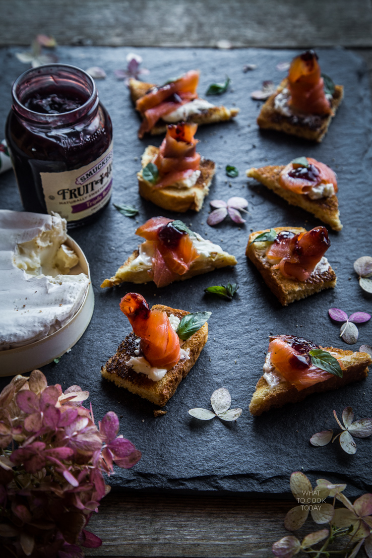 What To Cook Today: Smoked salmon canapé. Easy delicious party food #ad #EasyHolidayEats