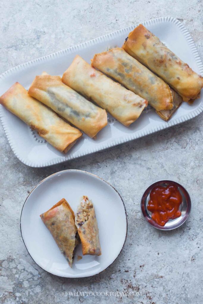 Crispy Mushroom Cabbage Spring Rolls