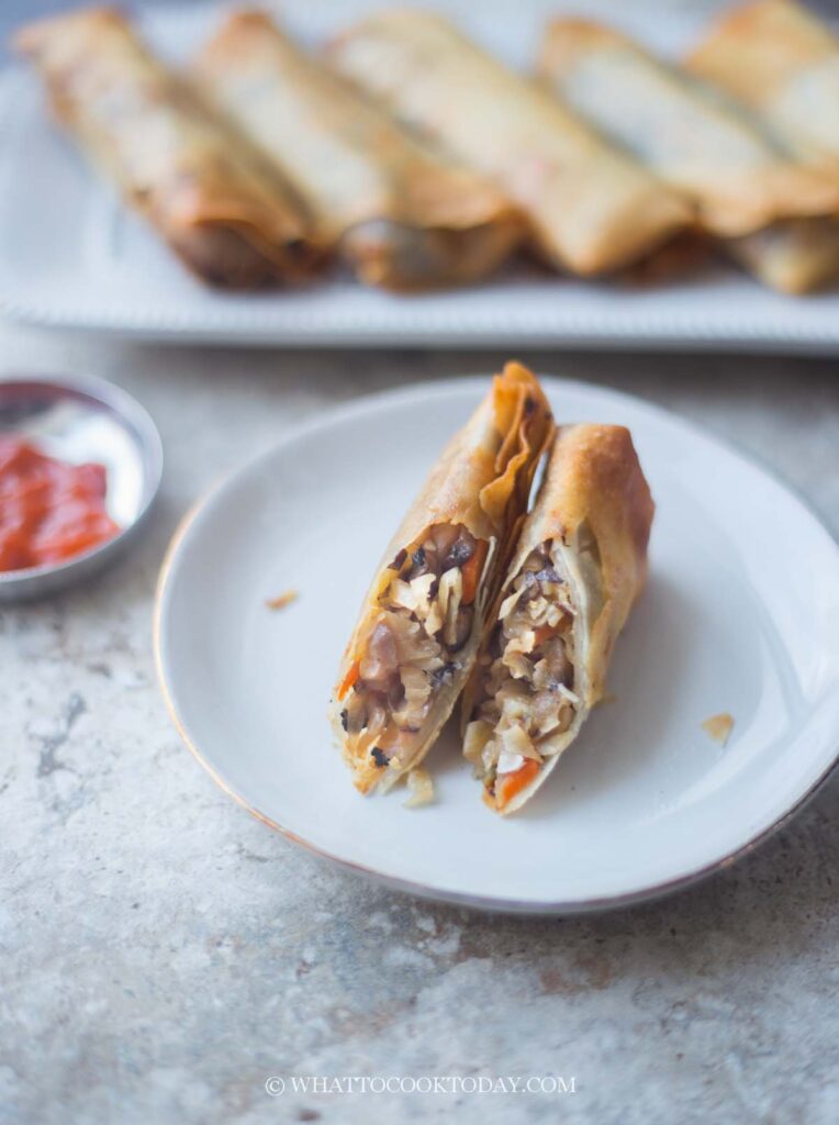 Crispy Mushroom Cabbage Spring Rolls