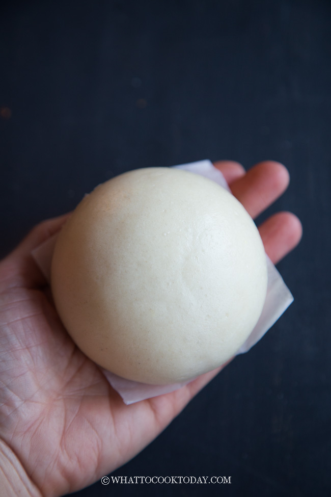 Soft Fluffy Chinese Steamed Buns Recipe (Mantou)