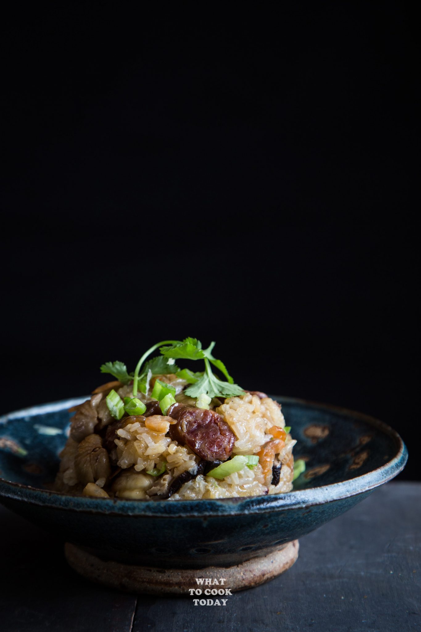 Easy Pressure Cooker Lo Mai Gai (Steamed Sticky Rice with Chicken)