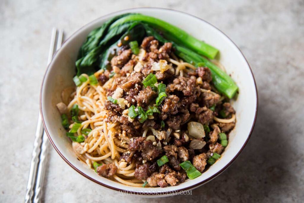 Dan Dan Mian (Spicy Sichuan Noodles)