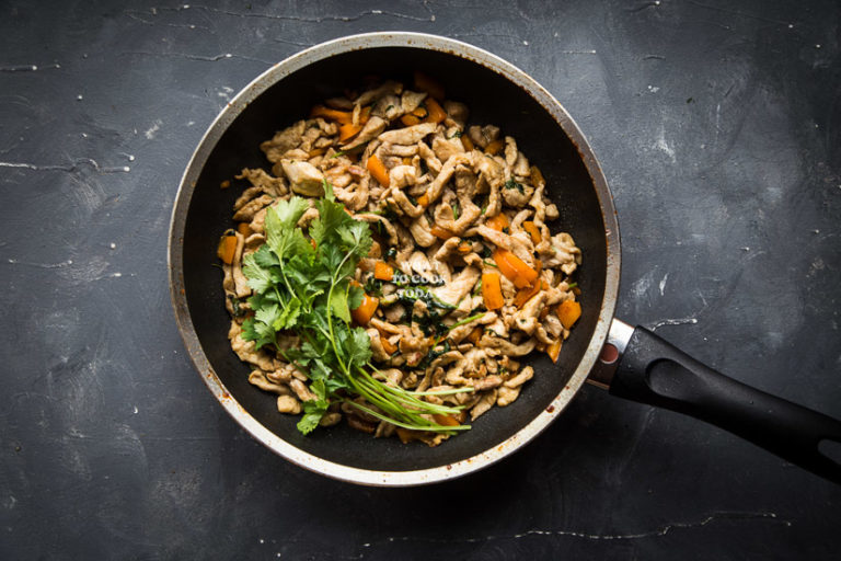 Stirfried Pork with Fresh Coriander