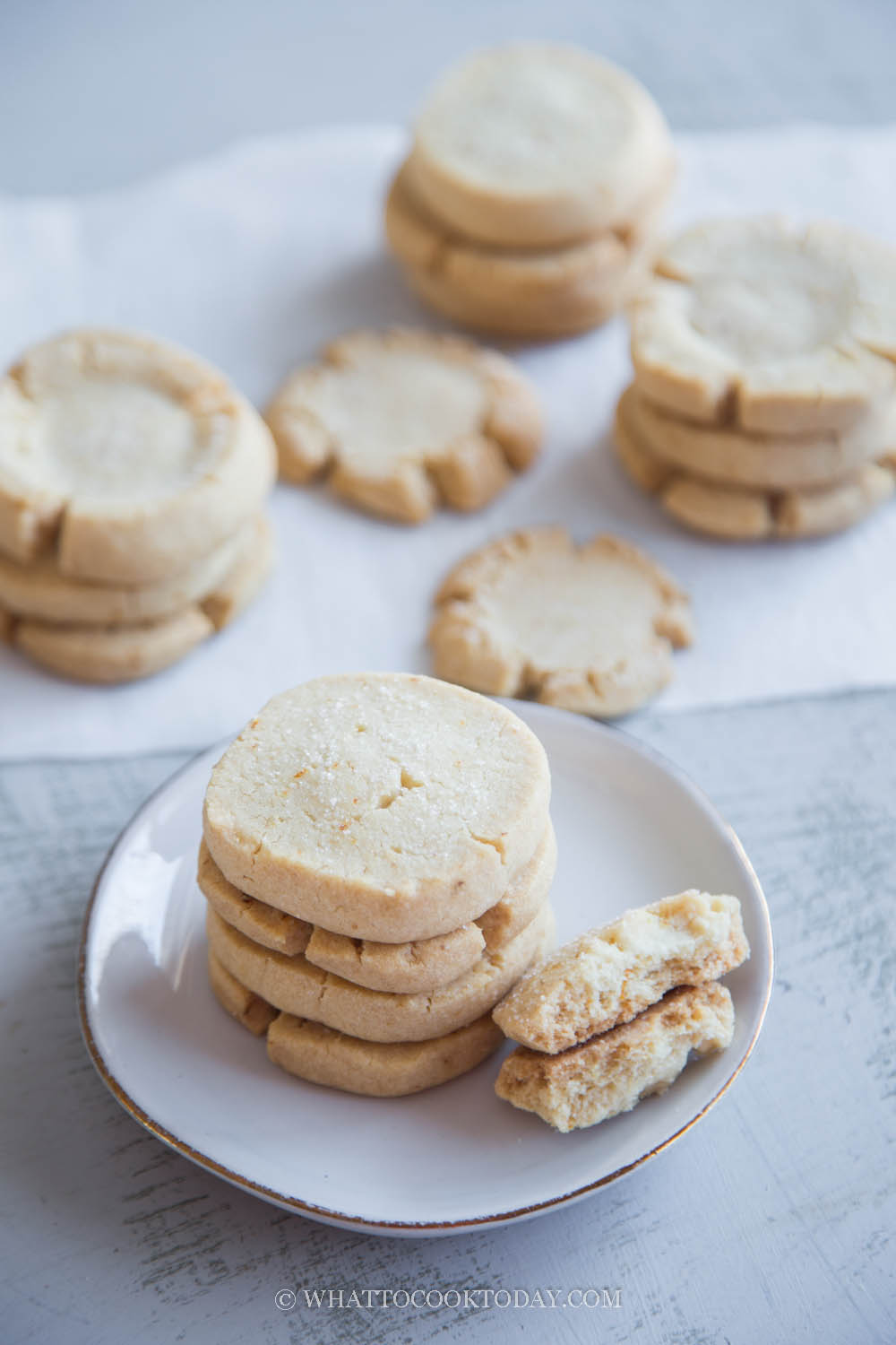 How To Make Polvorones de Naranja (Orange Shortbread Cookies)