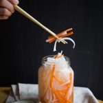 Do Chua (Vietnamese Pickled Daikon and Carrot)