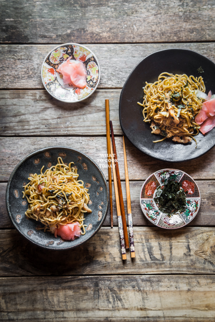 Easy Yakisoba (Japanese Stir-fried Noodles with Pork and Vegetables)