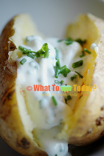 BAKED POTATOES WITH YOGURT AND SOUR CREAM