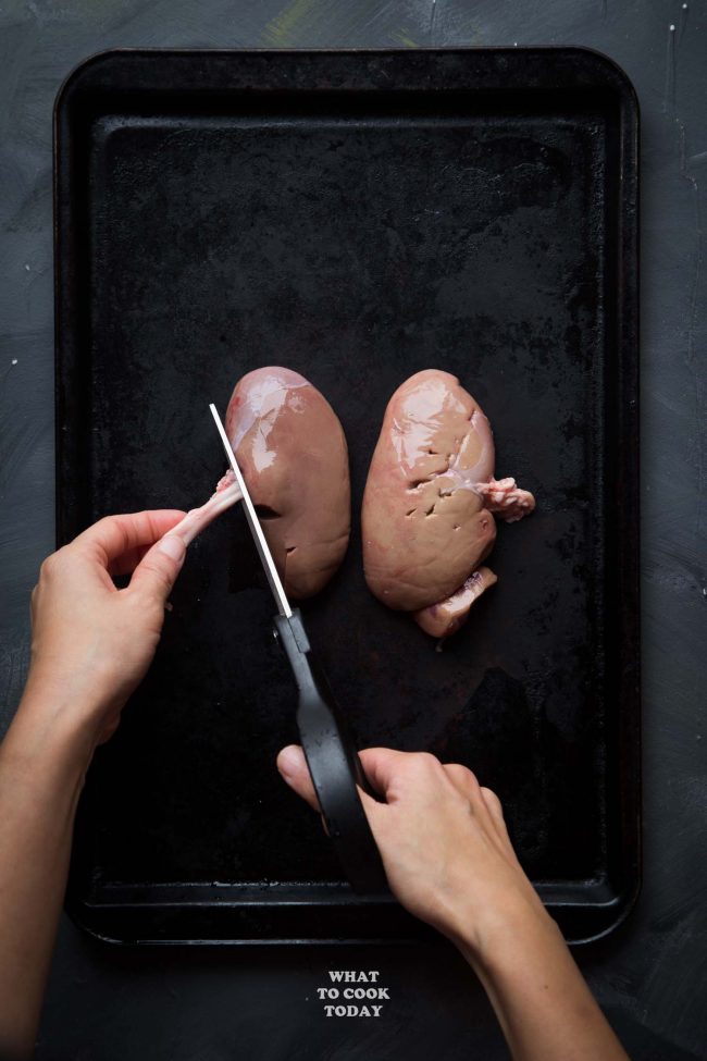 How to Clean and Prepare Pig's Kidney for Cooking