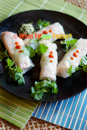 STEAMED RICE PAPER-WRAPPED SALMON WITH MACADAMIA NUTS PESTO