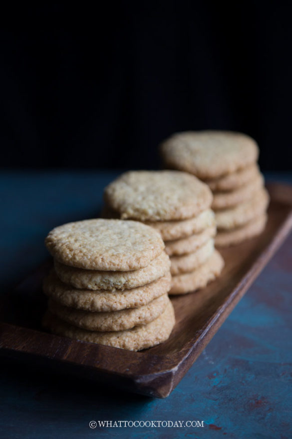 How To Make Gari Biscuits (African Cassava Biscuits)
