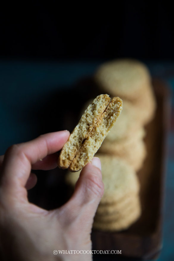 How To Make Gari Biscuits (African Cassava Biscuits)
