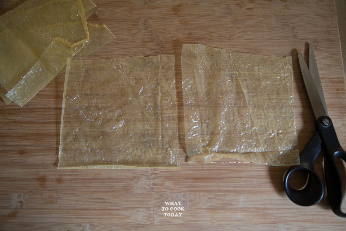 Chinese Crispy Meat Rolls (Bak Kien / Lor Bak / Ngo Hiang)