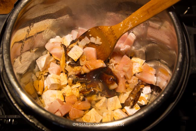 Easy Yam / Taro Rice (Rice Cooker or Pressure Cooker)