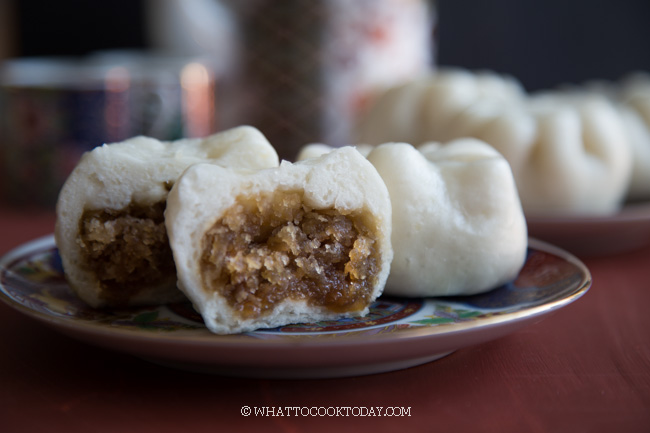 Soft Fluffy Chinese Steamed Buns with Coconut Filling