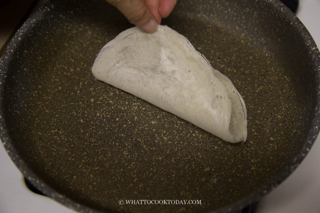 Homemade Popiah Medan (Fresh Spring Rolls with Jicama)