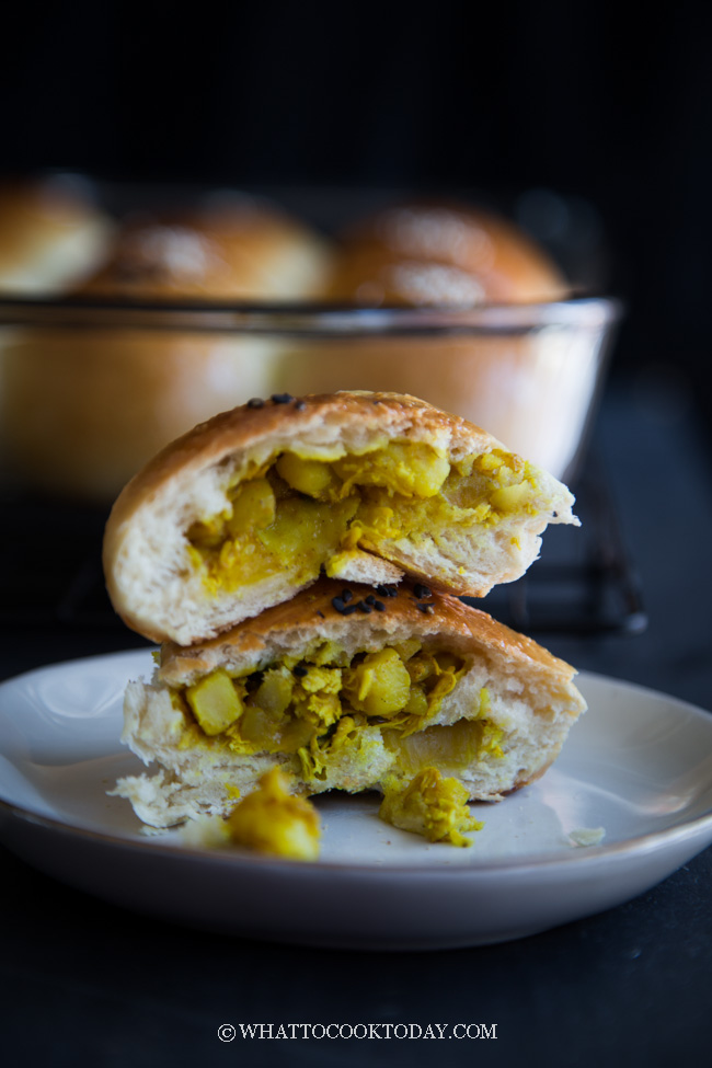 Erstaunlich weiche Hähnchen-Kartoffel-Curry-Milchbrötchen (Tang Zhong Methode)