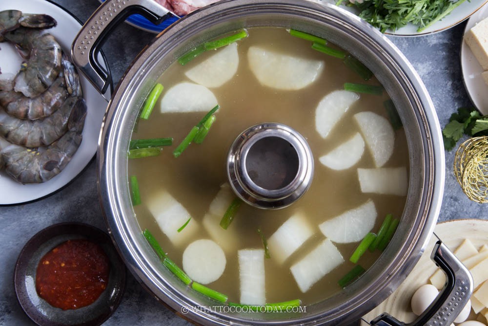 Chinese hot pot - How to make it at home (with spicy and herbal broth )