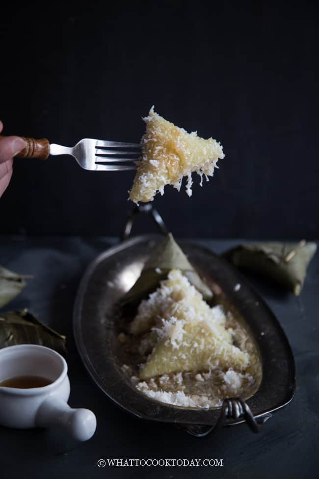 Kue Lupis Ketan / Sticky Rice Dumplings (Pressure Cooker or Boiling Method)
