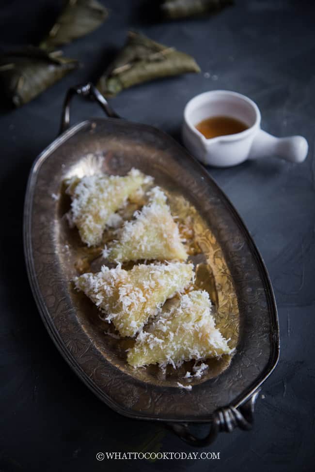 Kue Lupis Ketan / Sticky Rice Dumplings (Pressure Cooker or Boiling Method)
