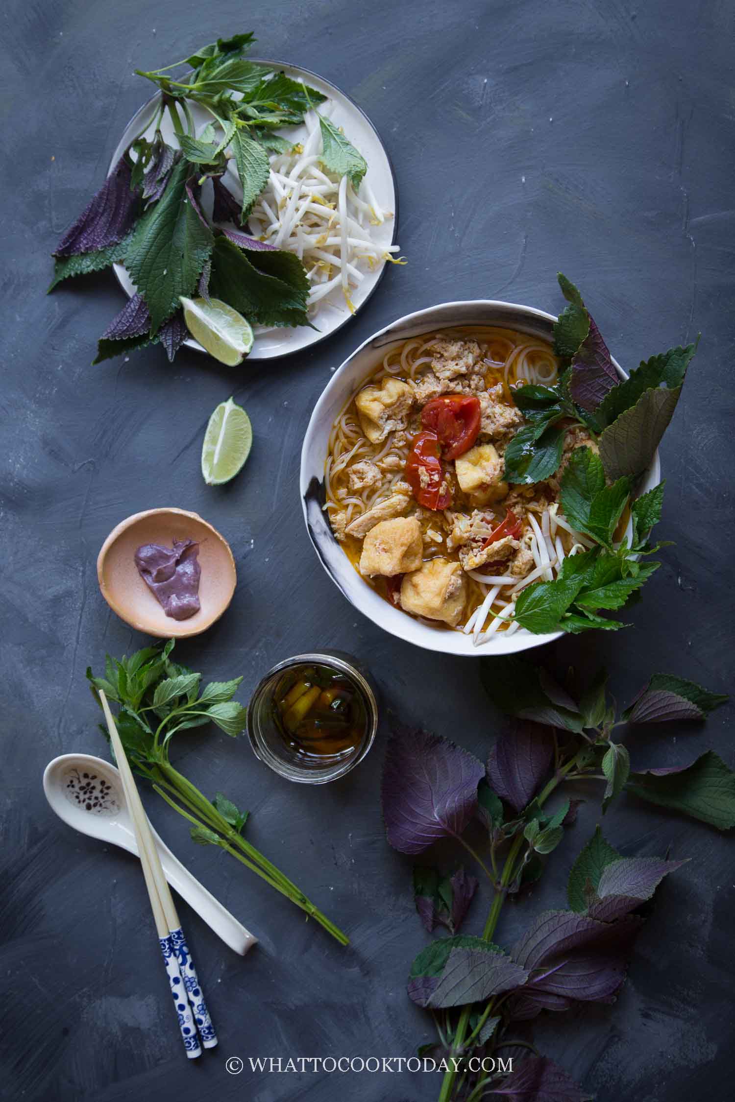 Easy Delicious Bun Rieu Cua (wietnamska zupa z kraba z makaronem)