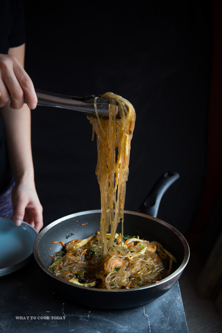 How to make Japchae (Korean Sweet Potato Glass Noodle Stir-fry). Delicious Easy Perfect for Weeknight Japchae (Korean Sweet Potato Glass Noodle Stir-fry) recipe. Click through for full recipe and step by step instructions