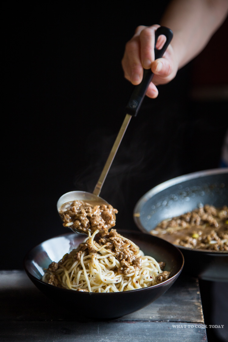 Zha Jiang Mian (Noodles in bean sauce)