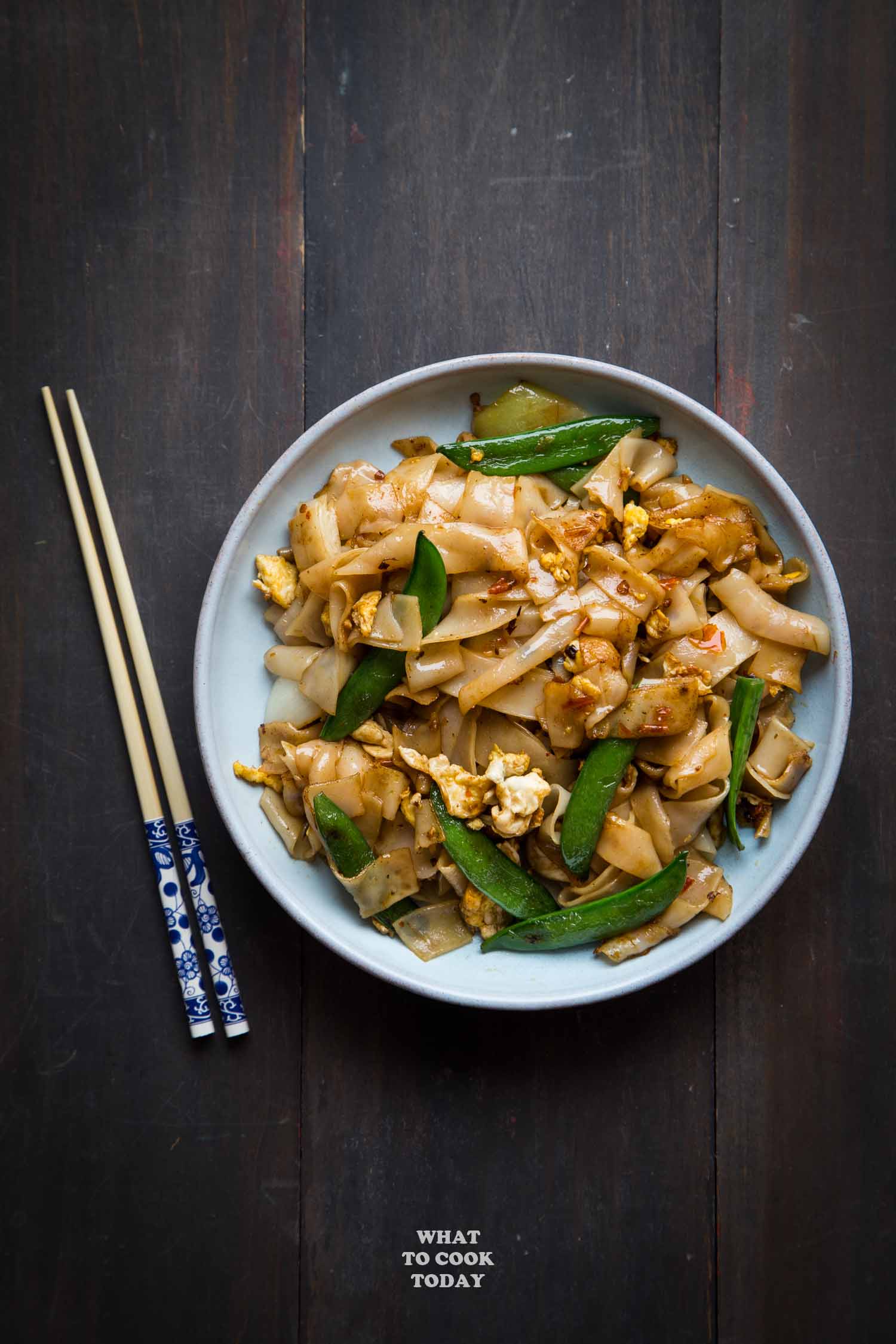 Easy and Quick Stirfried Flat Rice Noodles with Chili Bean Sauce