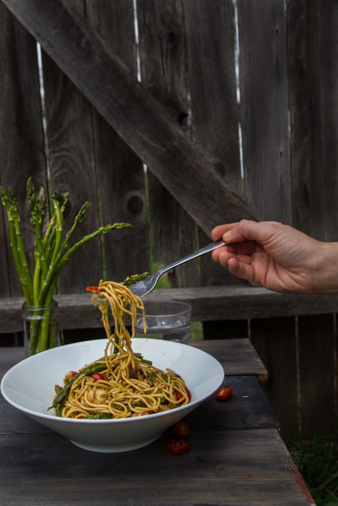 Spring spaghetti with chicken and pesto ala Genovese What To Cook Today