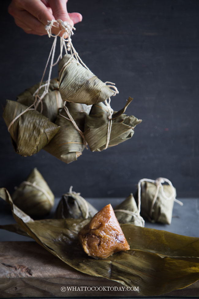 Fácil Hokkien Bak Chang (Zongzi-Dumplings de arroz pegajoso)