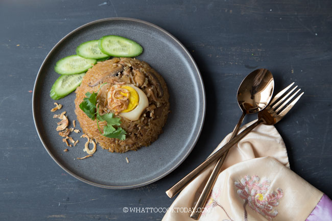 Nasi Tim Ayam Jamur (Steamed Rice with Chicken and Mushroom)