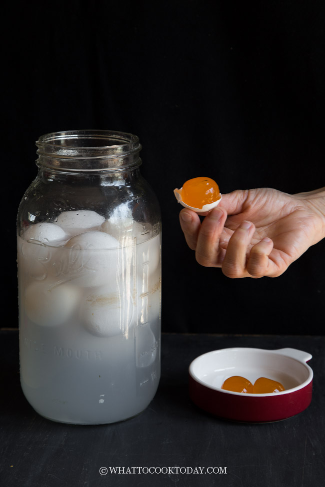 How To Make Salted Eggs Brine Solution Or Salt Cured Egg Yolk