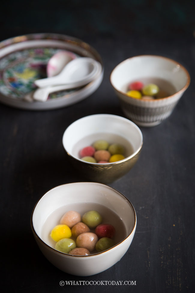 Tang Yuan / Wedang Ronde (with natural colors)