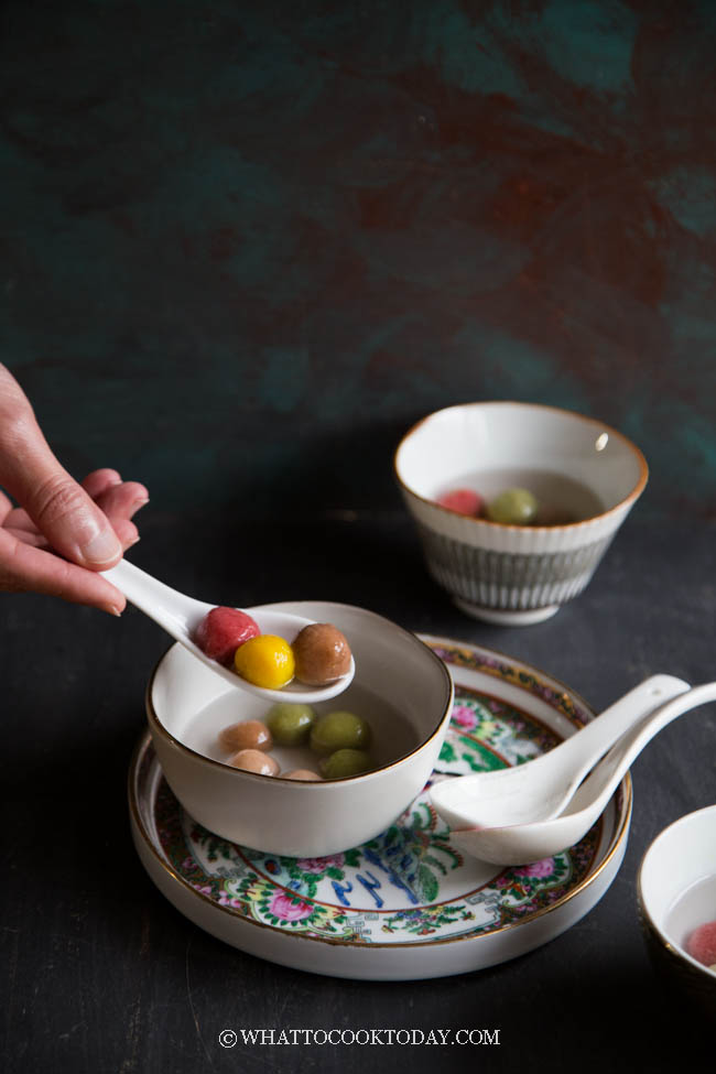 Tang Yuan / Wedang Ronde (with natural colors)