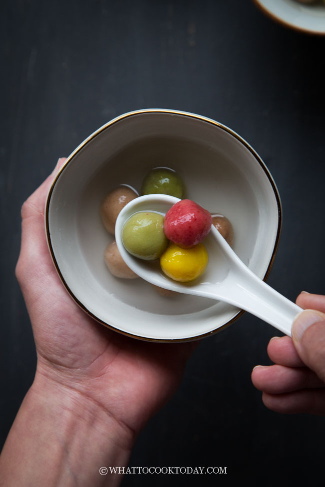 Making Tang Yuan