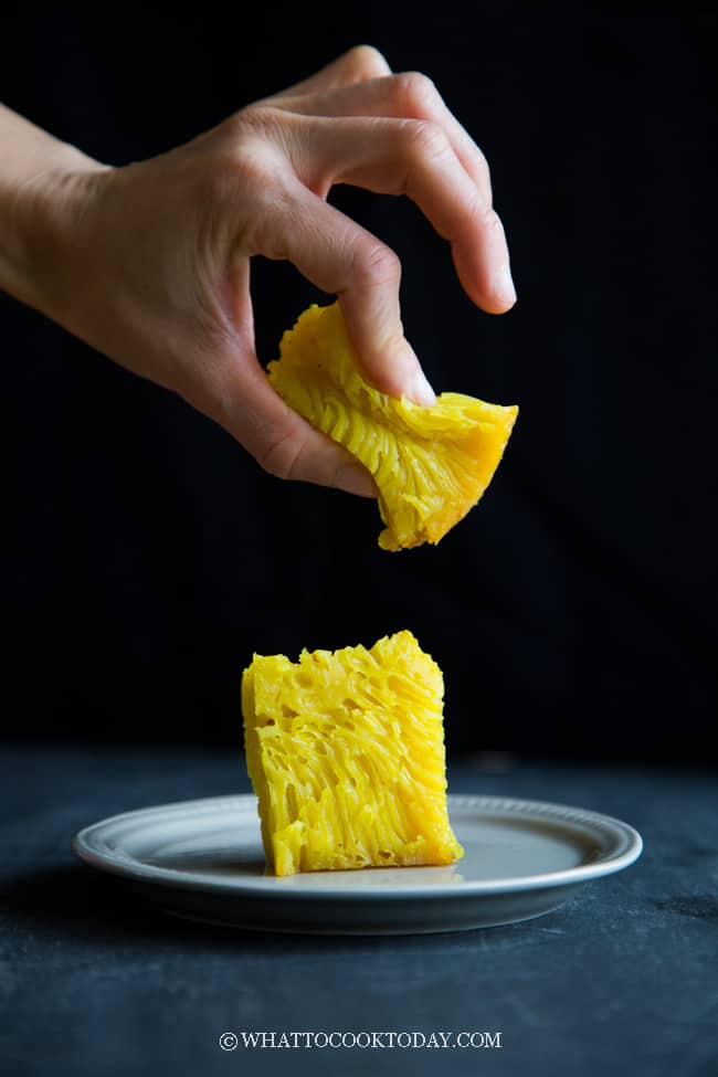 Bika Ambon Panggang / Kuih Bingka (with honeycomb texture)