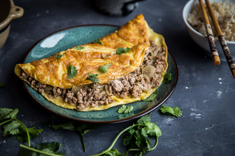 How to make Cambodian Pork Omelette (Pong Mouan Snol). Delicious easy Cambodian Pork Omelette (Pong Mouan Snol) recipe that is perfect for weeknight meal. Click through for full recipe and step by step instructions