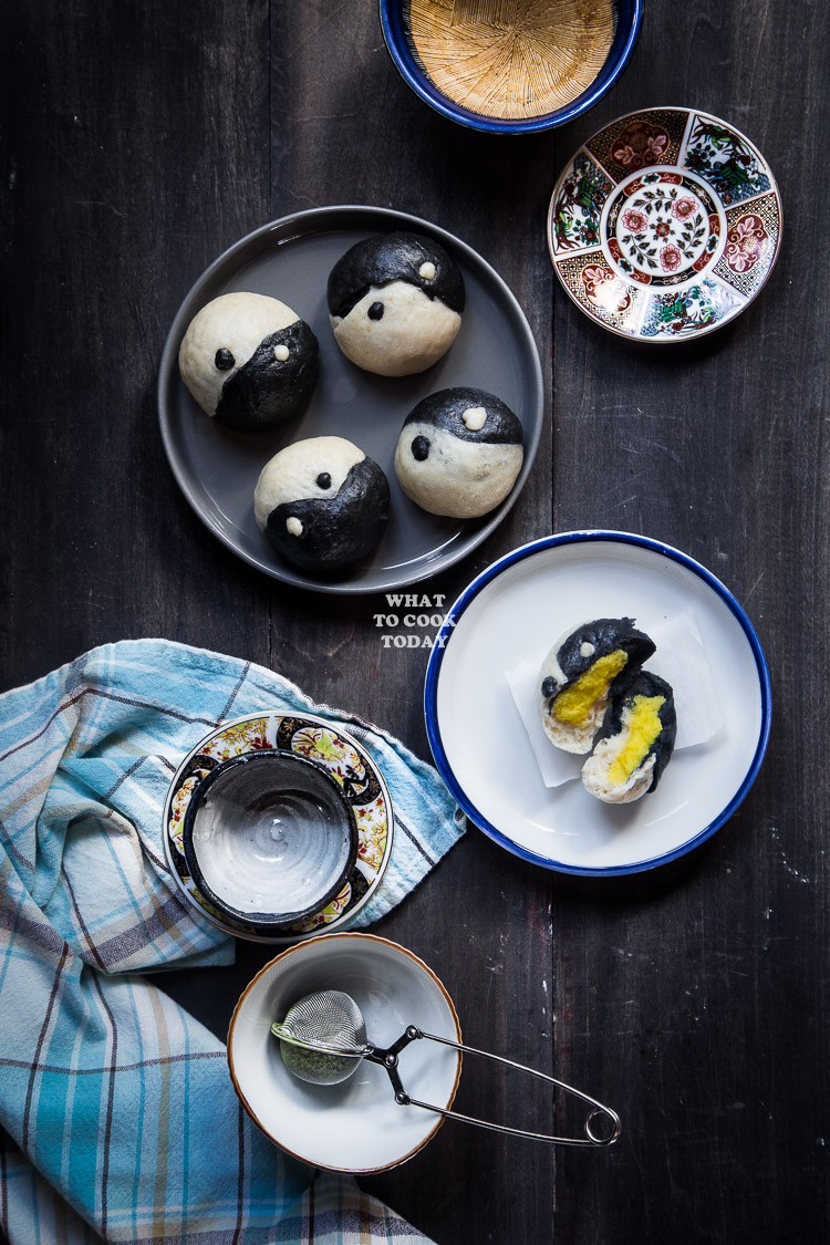 Yin Yang Sweet Mung Bean Paste Steamed Buns