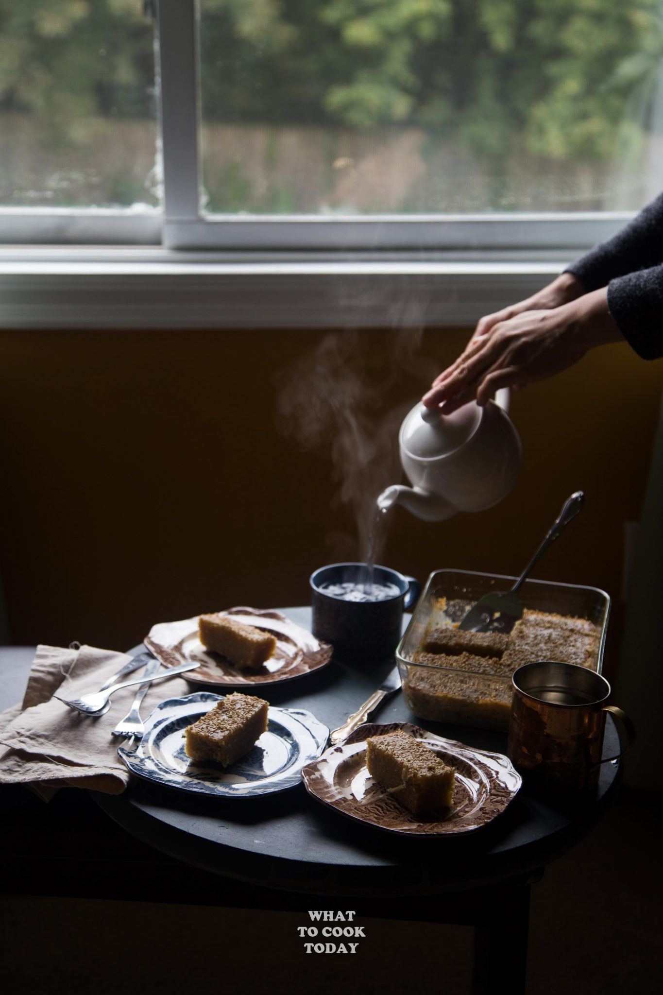 Burmese Semolina Cake (Shwe Gyi Sanwin Makin)