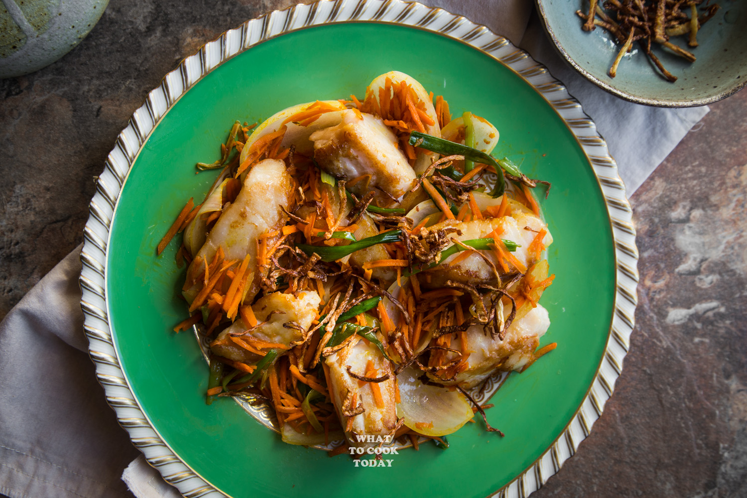 Pan-fried Cod Fish with Crispy Ginger #fish #seafood #ginger #easyrecipe #asianrecipe