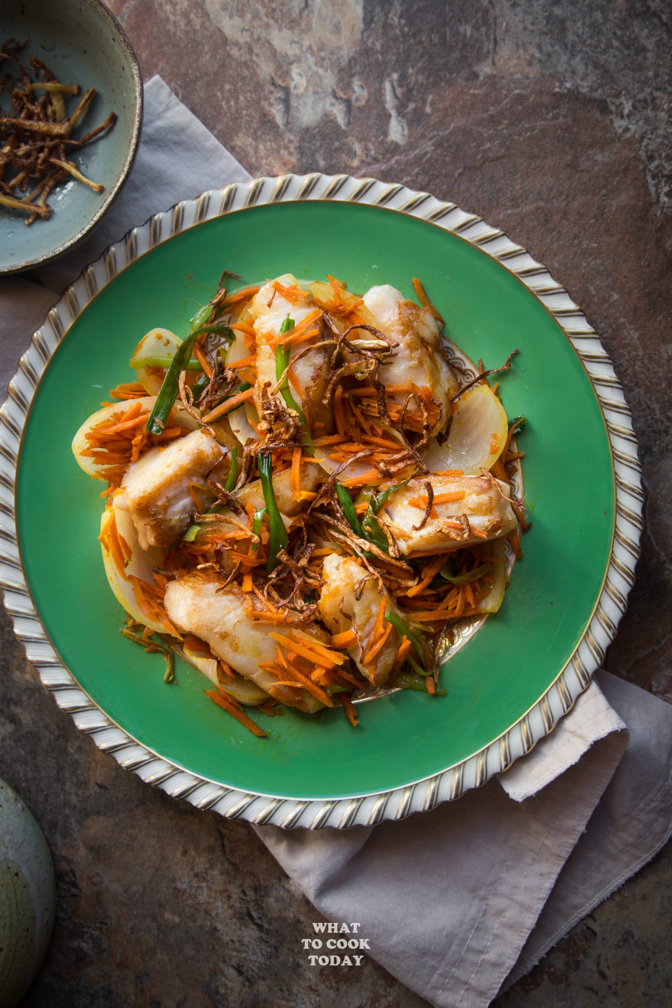 Pan-fried Cod Fish with Crispy Ginger #fish #seafood #ginger #easyrecipe #asianrecipe